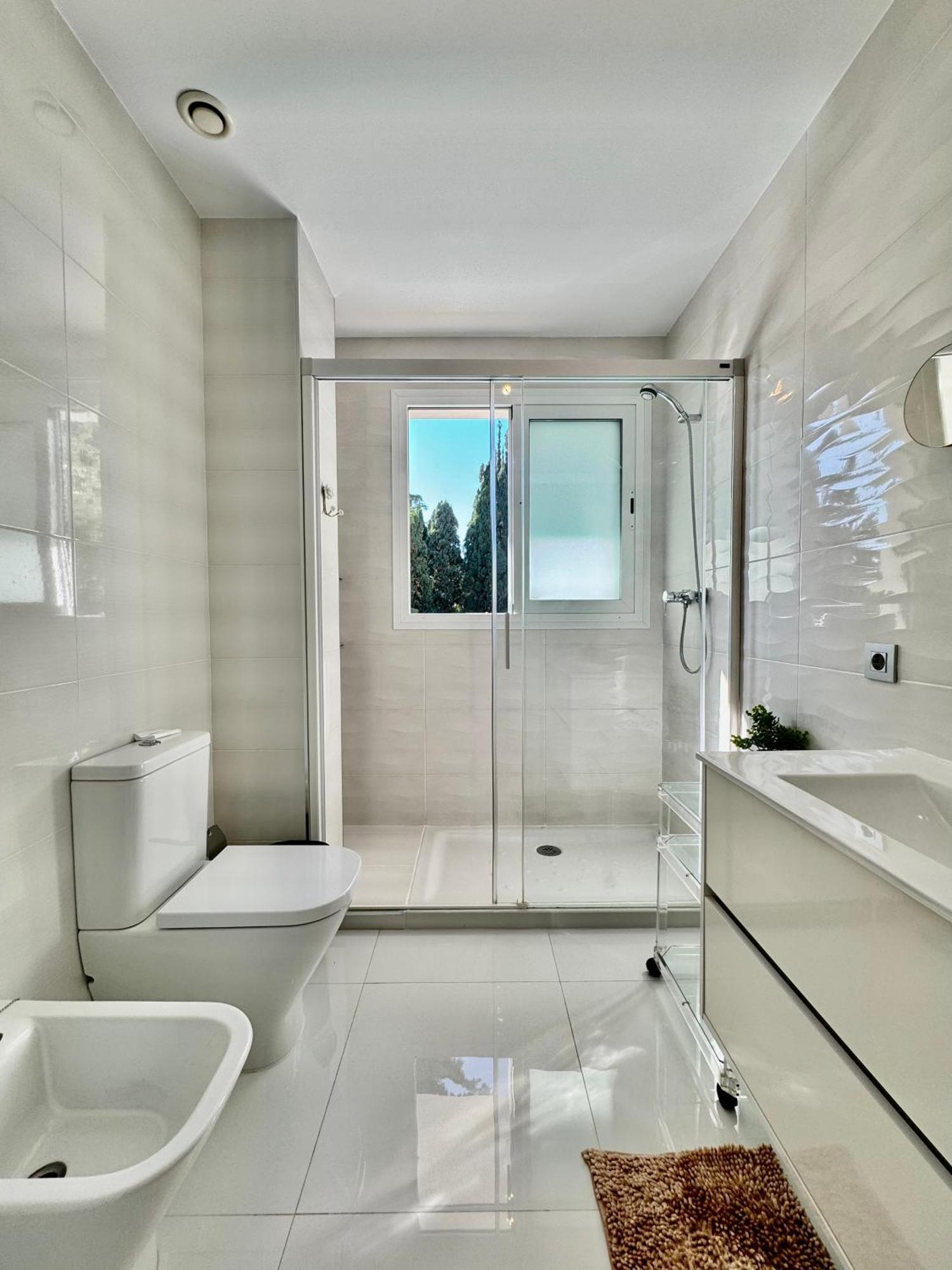 Center Of Ii - Eaw Homes * Marbella